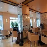 Centro Mondial City, Trademark Collection By Wyndham 3*