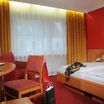 Centro Mondial City, Trademark Collection By Wyndham Hotel