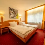 Centro Mondial City, Trademark Collection By Wyndham 3* München