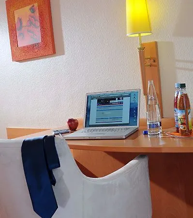 Centro Mondial City, Trademark Collection By Wyndham Hotel 3*