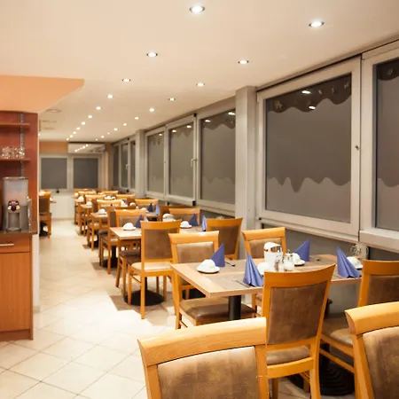 Centro Mondial City, Trademark Collection By Wyndham 3*