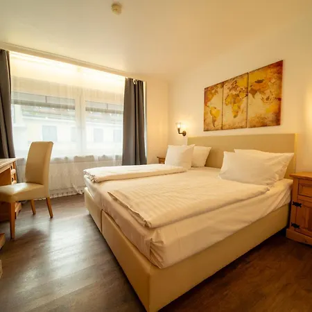 Mondial Hotel 3*