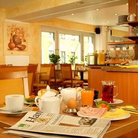 Mondial Otel Münih