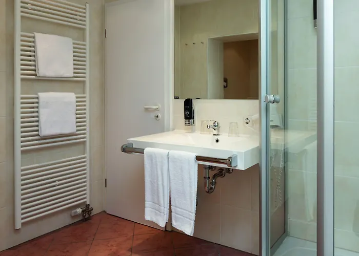 Hotel Centro Mondial City, Trademark Collection By Wyndham