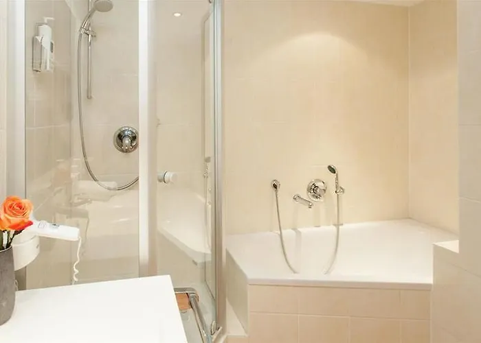 Centro Mondial City, Trademark Collection By Wyndham 3*