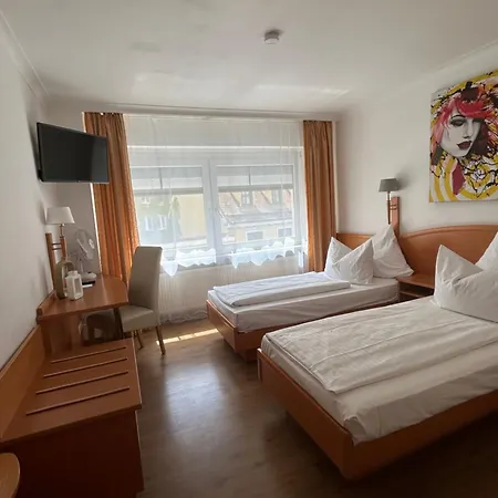 Otel Mondial 3*
